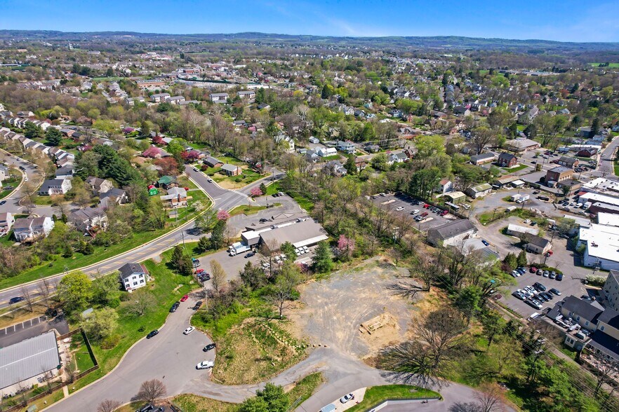 More Photos Of 230 N Brewster, Purcellville Land For Sale