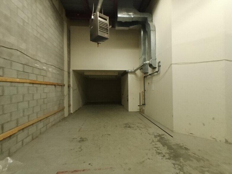 More Photos Of 155 Terence Matthews Cres, Ottawa Office For Lease