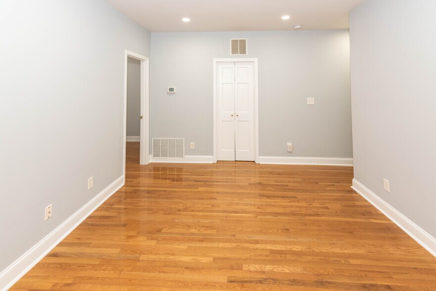 More Photos Of 2445 Lakeview Ave, Baltimore Apartments For Sale