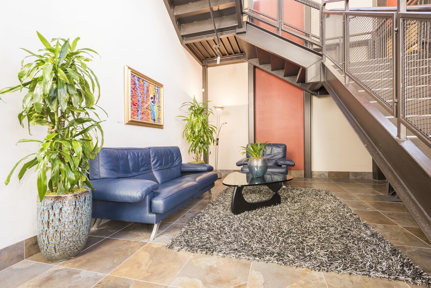 More Photos Of 170 S Virginia St, Reno Office For Lease