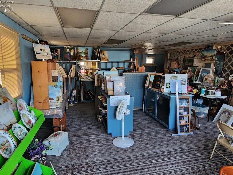 More Photos Of 1431 Hayes Ave, Sandusky Storefront Retail Office For Sale