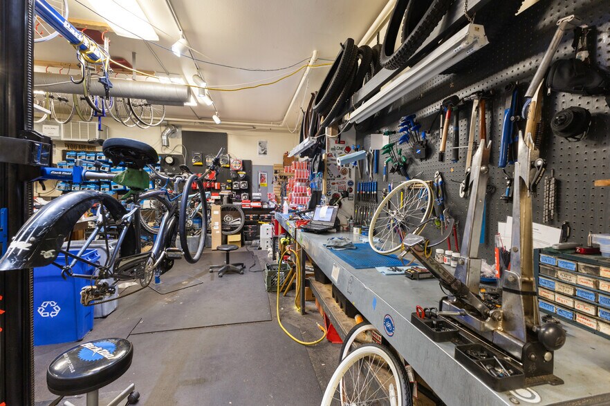 More Photos Of 442 Lincoln Ave, Steamboat Springs Flex For Sale