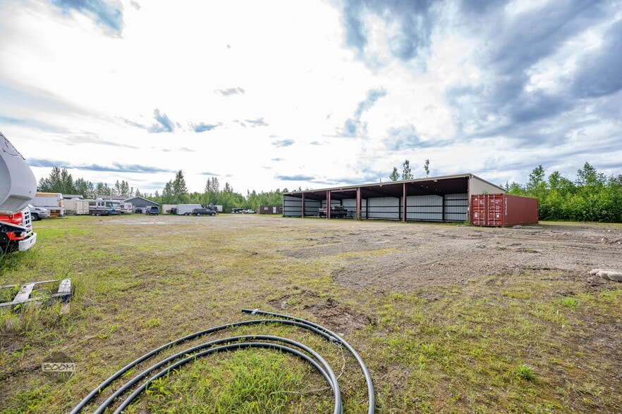 More Photos Of 5320 W Parks Hwy, Wasilla General Retail For Sale