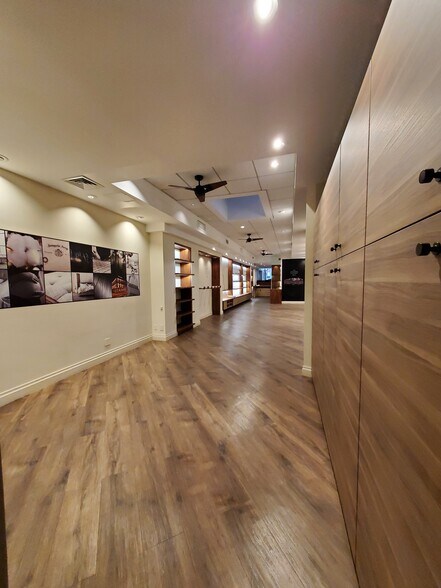 More Photos Of 235 E 58th St, New York Storefront Retail Residential For Sale