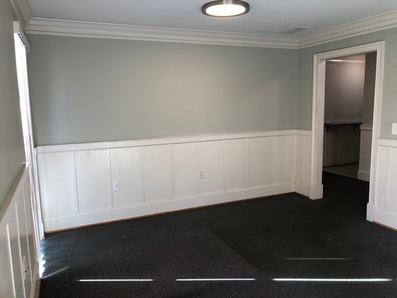 More Photos Of 809 Garmon Park Ct, Loganville Warehouse For Lease