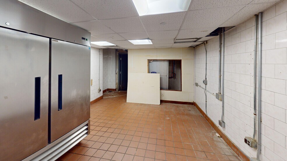 More Photos Of 16 N Chestnut St, New Paltz Freestanding For Sale