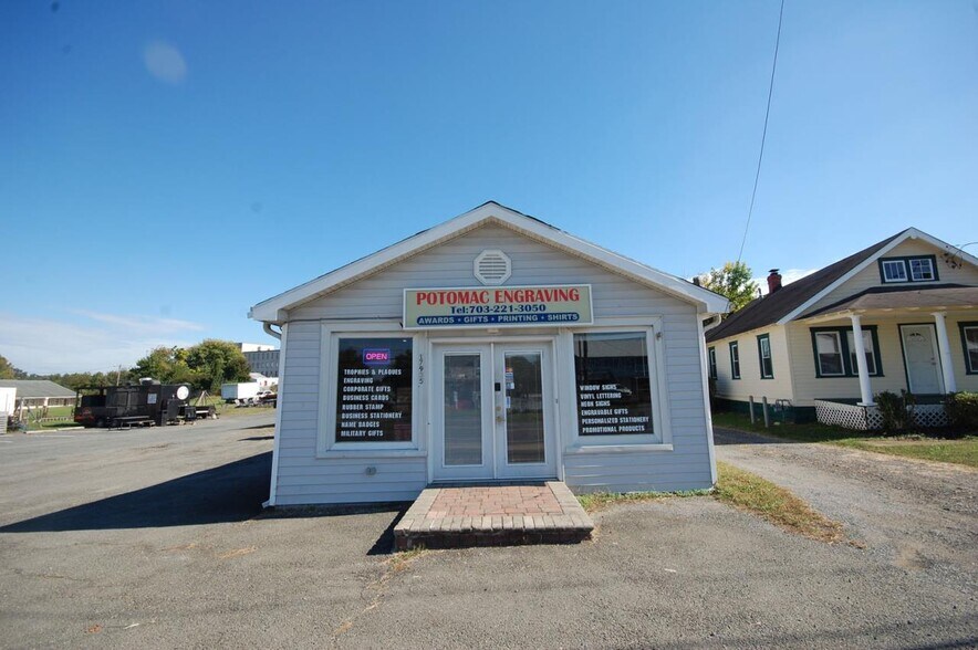 More Photos Of 17935 S Main St, Dumfries Freestanding For Sale