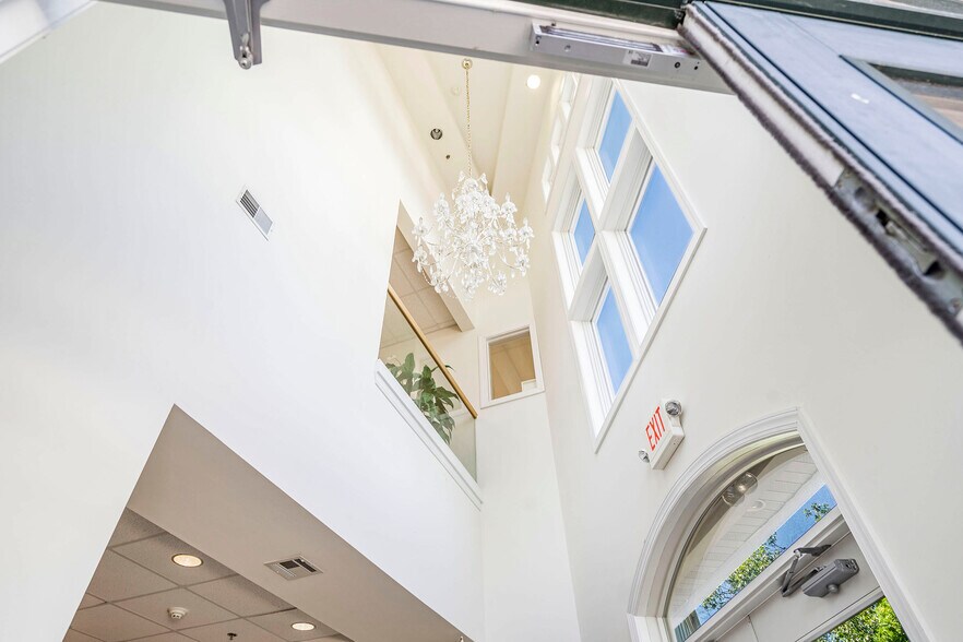 More Photos Of 807 Mantoloking Rd, Brick Office For Sale