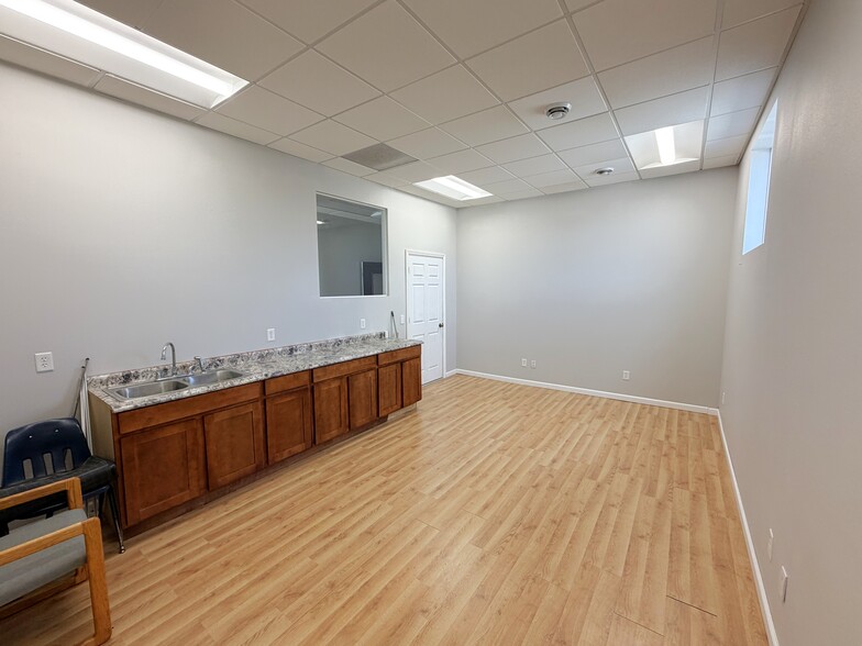 More Photos Of 624 Washington St, Brainerd Office For Sale