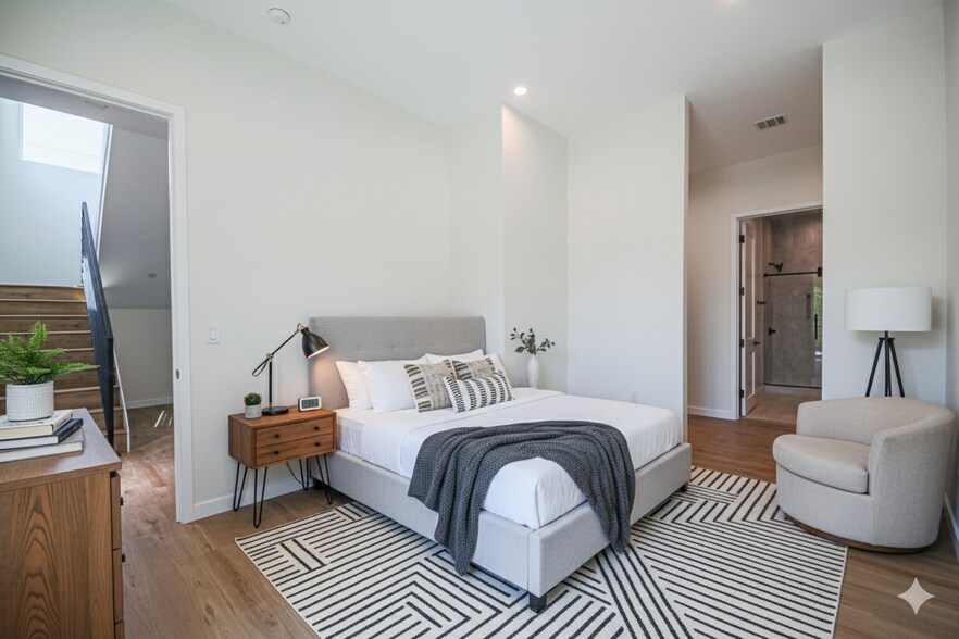 More Photos Of 2129 Aaron St, Los Angeles Apartments For Sale