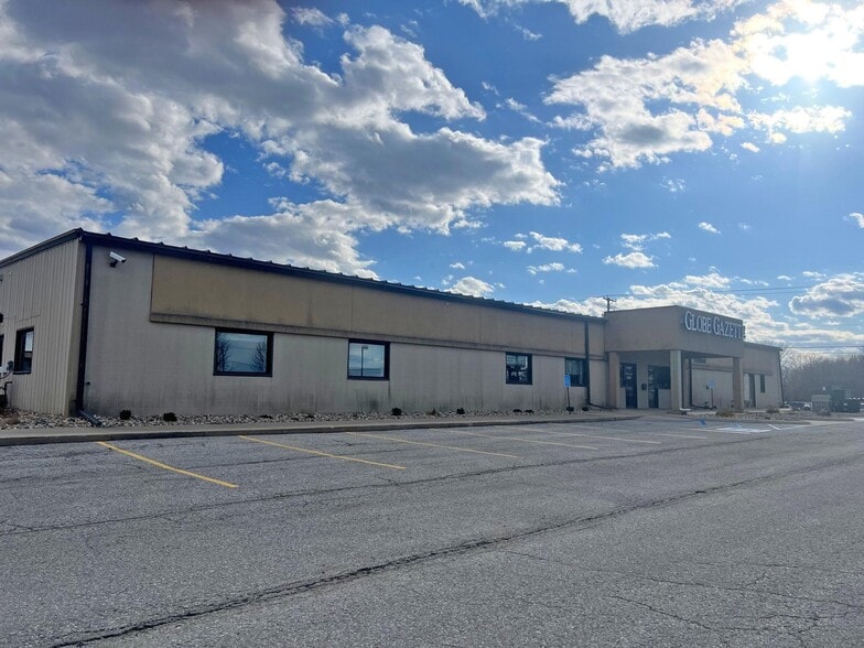Primary Photo Of 687 S Taft Ave, Mason City Freestanding For Lease