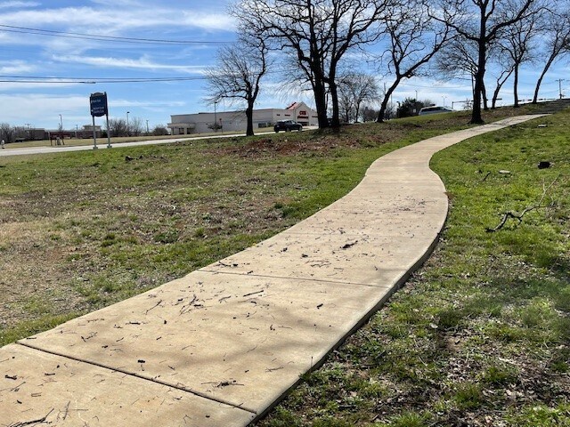 More Photos Of 1130-1131 N Walnut Creek Dr, Mansfield Land For Sale