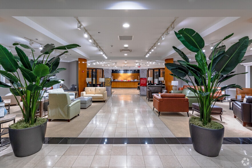 More Photos Of 275 Route 4, Paramus Unknown For Lease