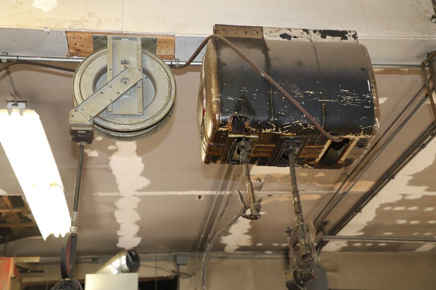 More Photos Of 229 Canal St, Brattleboro Auto Salvage Facility For Sale