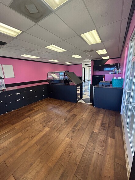 More Photos Of 87-1988 Pakeke St, Waianae Freestanding For Lease