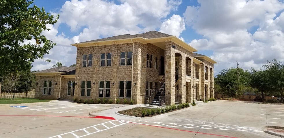 More Photos Of 4600 Park Springs Blvd, Arlington Office For Lease