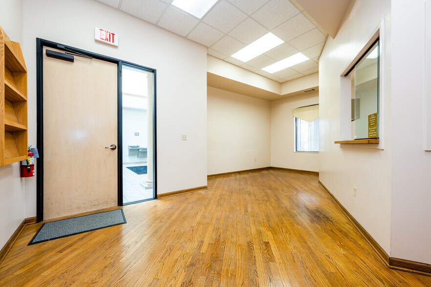 More Photos Of 3901 Stonegate Park, Saint Joseph Healthcare For Sale