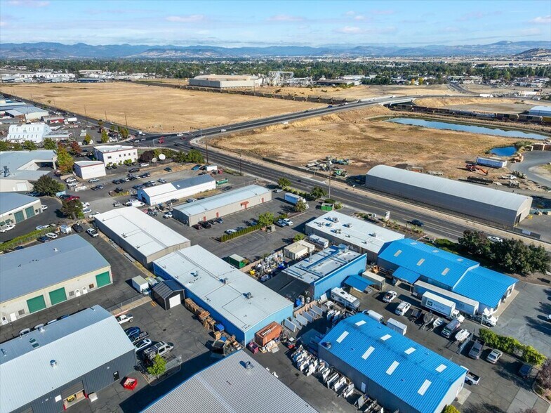 More Photos Of 1501 Sage Rd, Medford Warehouse For Sale