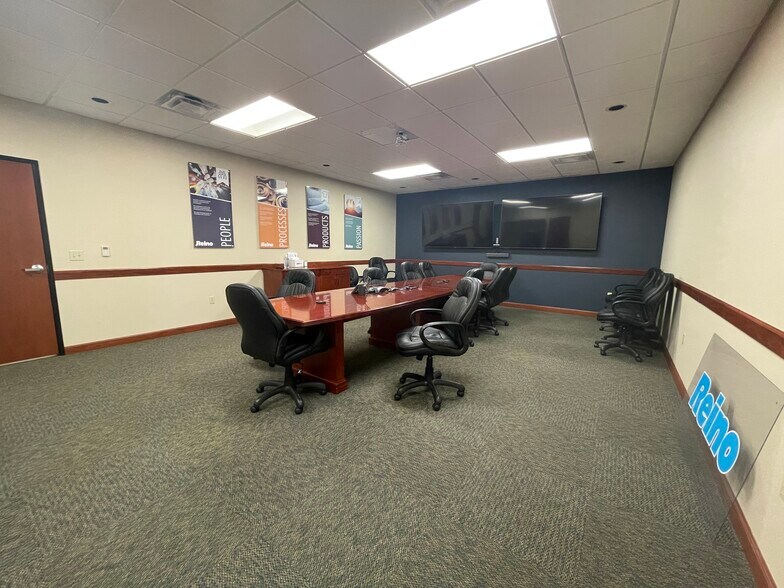 More Photos Of 117 E Yeasting St, Gibsonburg Office For Sale