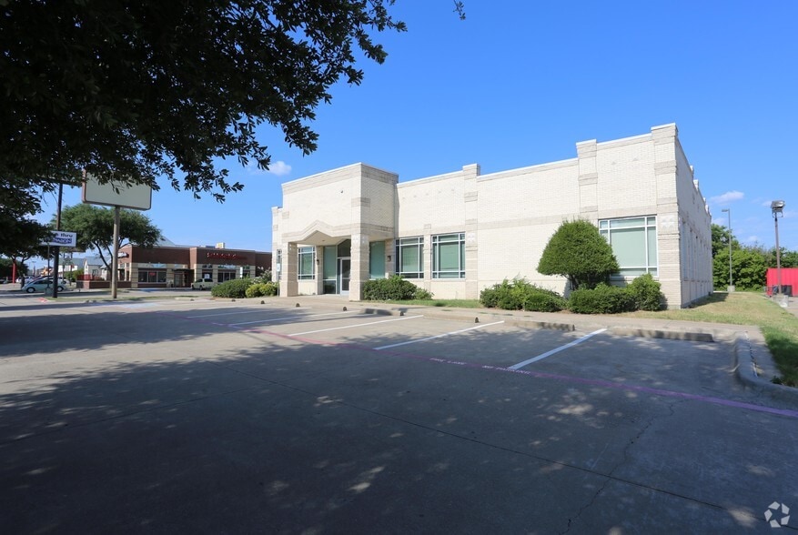 More Photos Of 6340 N Beach St, Haltom City Medical For Lease