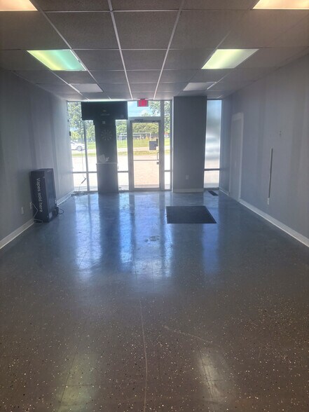 More Photos Of 4500-4520 Central School Rd, Saint Charles Unknown For Lease