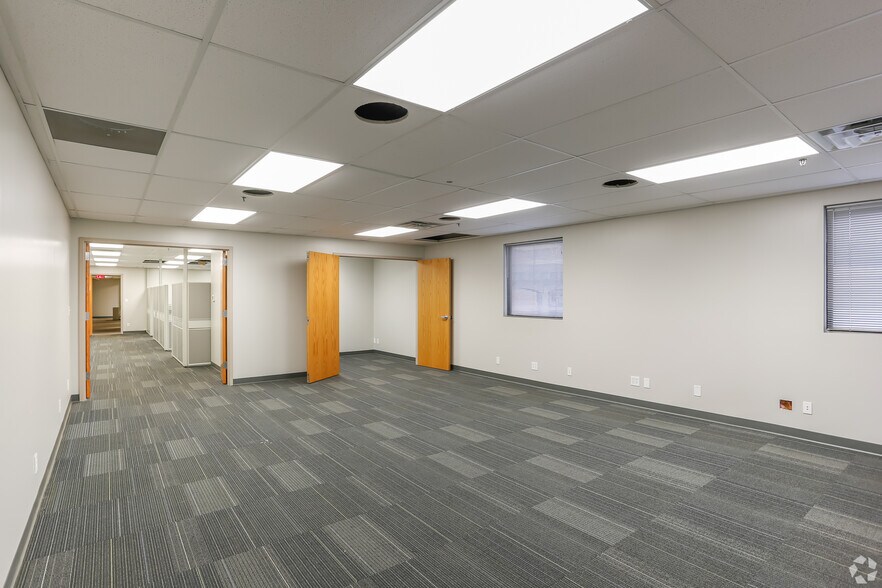 More Photos Of 1315 W 12th St, Kansas City Warehouse For Sale