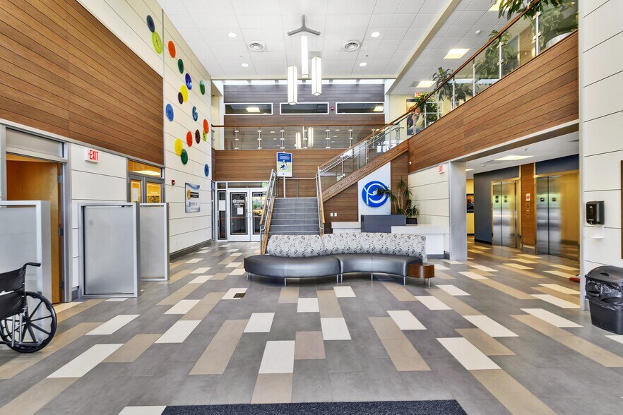 More Photos Of 310 Rodi Rd, Pittsburgh Medical For Sale