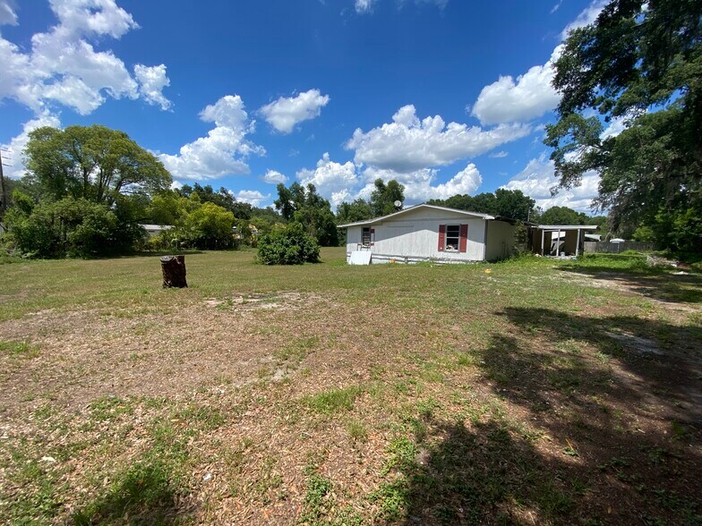 More Photos Of 10334-10336 Main St, Thonotosassa Land For Sale