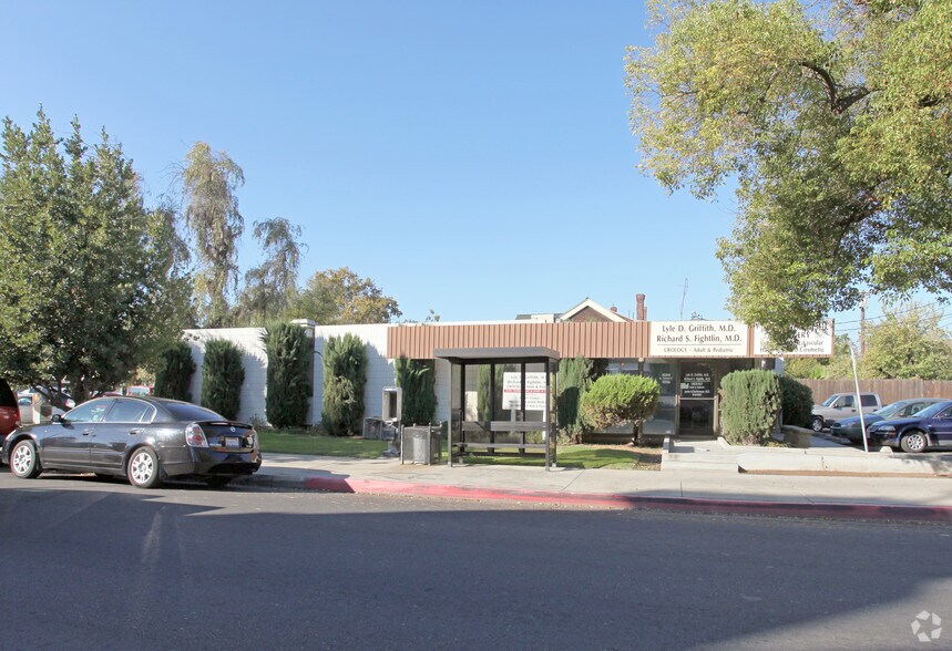 Primary Photo Of 1004-1006 N Douty St, Hanford Medical For Lease