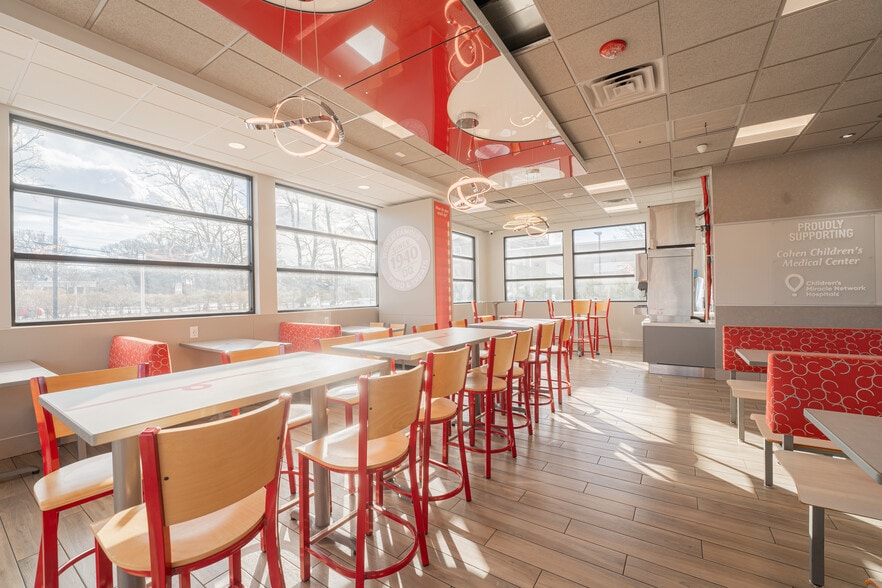More Photos Of 1145 Montauk Hwy, Mastic Fast Food For Lease