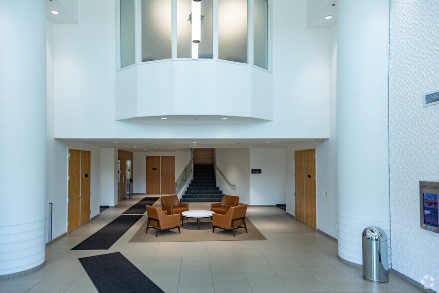 More Photos Of 88 Rowland Way, Novato Medical For Lease