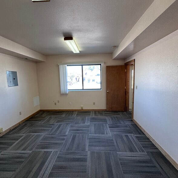 More Photos Of 2071 N Main St, Cedar City Office For Lease