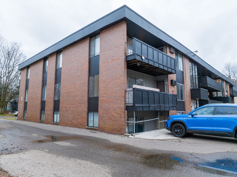 More Photos Of 814-816 W Walnut St, Kalamazoo Apartments For Sale