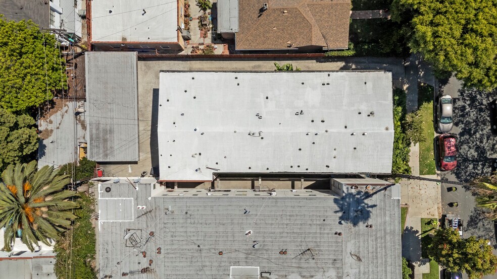 More Photos Of 904 N Spaulding Ave, Los Angeles Apartments For Sale