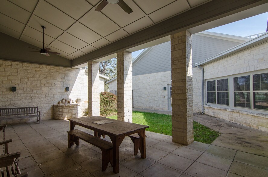 More Photos Of 400 Old Highway 290, Dripping Springs Healthcare For Sale
