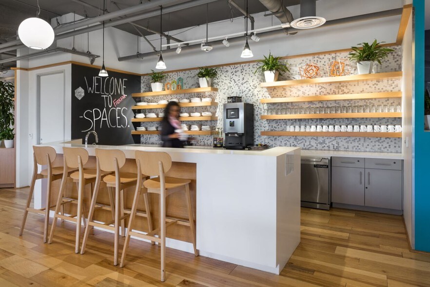 More Photos Of 515 S Flower St, Los Angeles Coworking Space