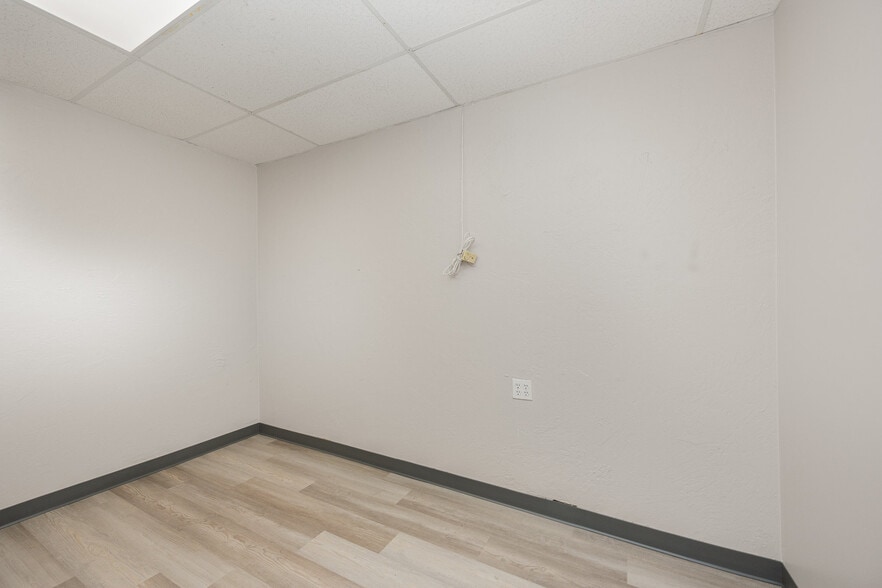 More Photos Of 1332 Malabar Rd SE, Palm Bay Industrial For Lease