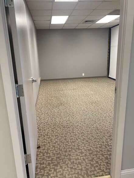 More Photos Of 700 E 8th St, Kansas City Apartments For Lease