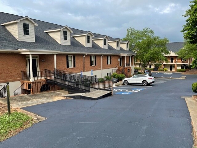 More Photos Of 316 W Pike St, Lawrenceville Office For Sale