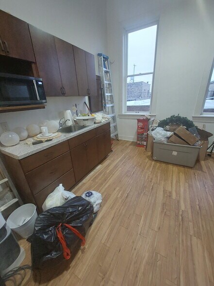 More Photos Of 207-211 E Main St, Watertown Office For Lease