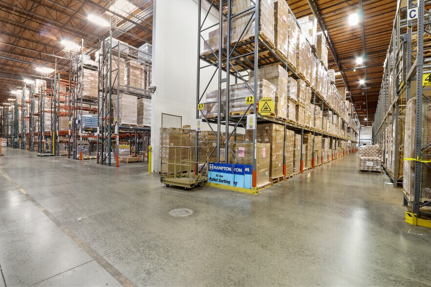 More Photos Of 50 Icon, Foothill Ranch Manufacturing For Lease