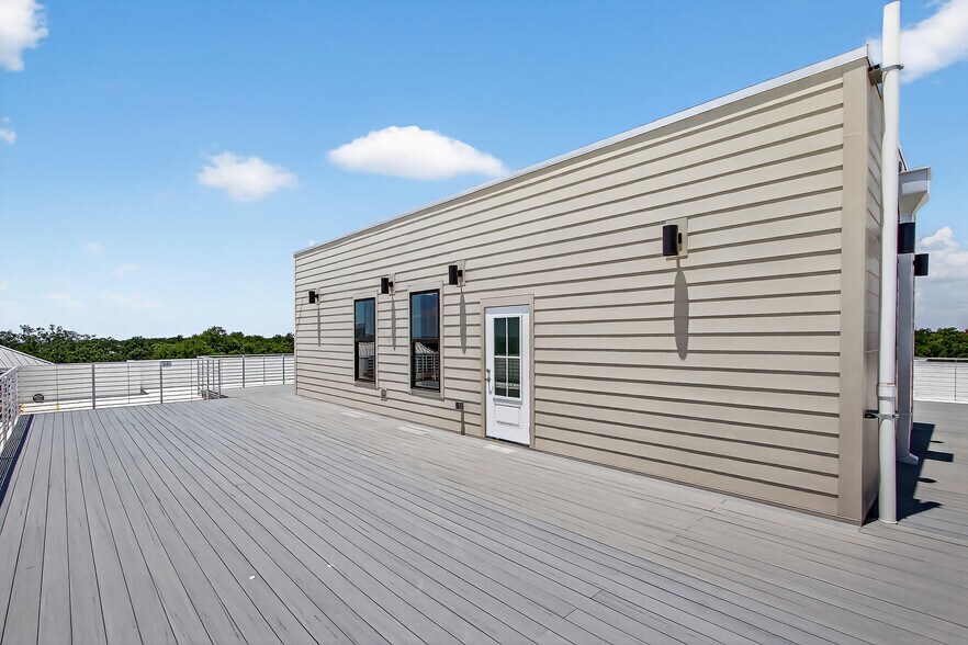 More Photos Of 124 Court St, Bay Saint Louis Office For Sale
