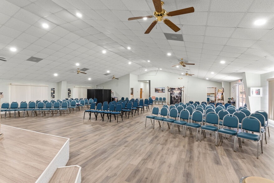 More Photos Of 201 W University Ave, Orange City Religious Facility For Sale