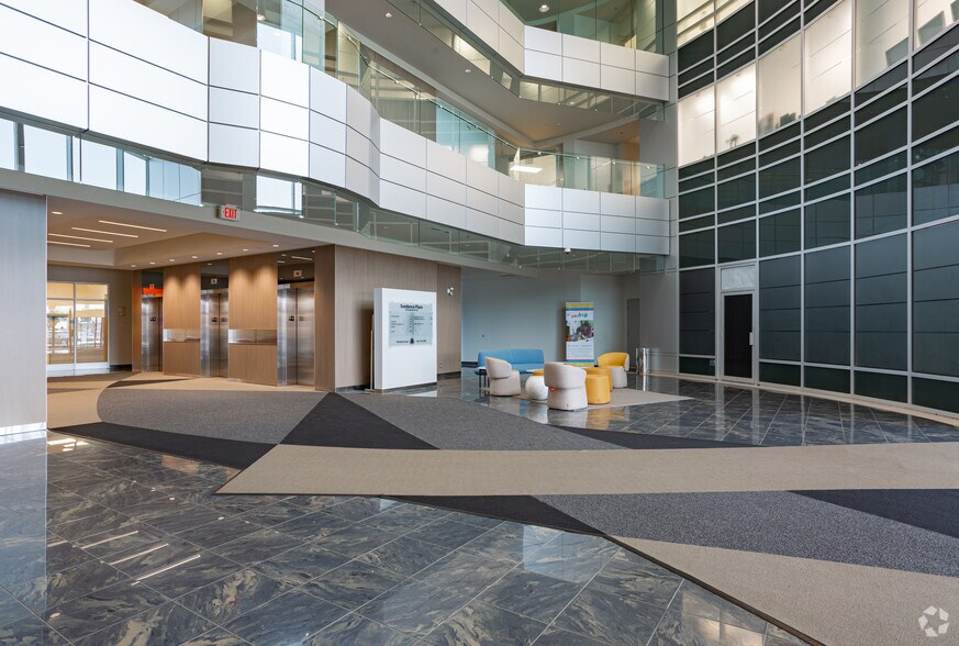 More Photos Of 23 Sunpark Dr SE, Calgary Office For Lease