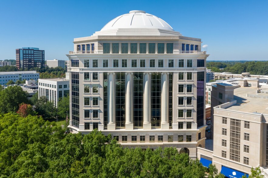 More Photos Of 4350 Congress St, Charlotte Office For Lease