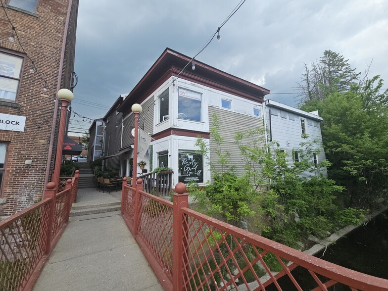 More Photos Of 46 Main St, Warwick Office Residential For Sale