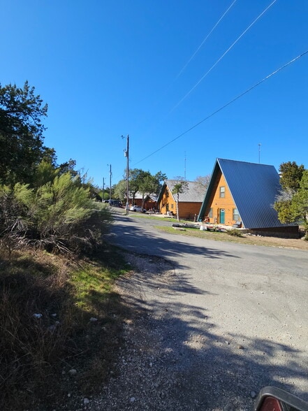 More Photos Of 40930 FM 3159, Canyon Lake Manufactured Housing Mobile Home Park For Sale