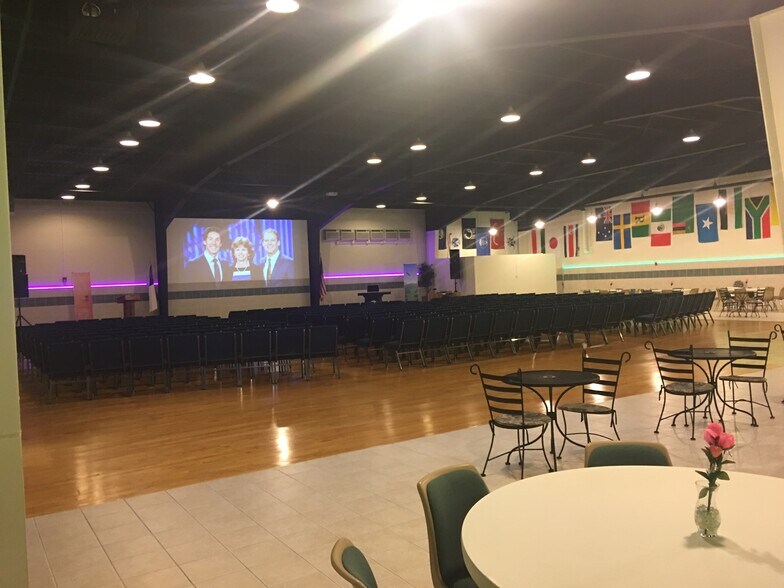 More Photos Of 1307 E Palatine Rd, Arlington Heights Religious Facility For Sale