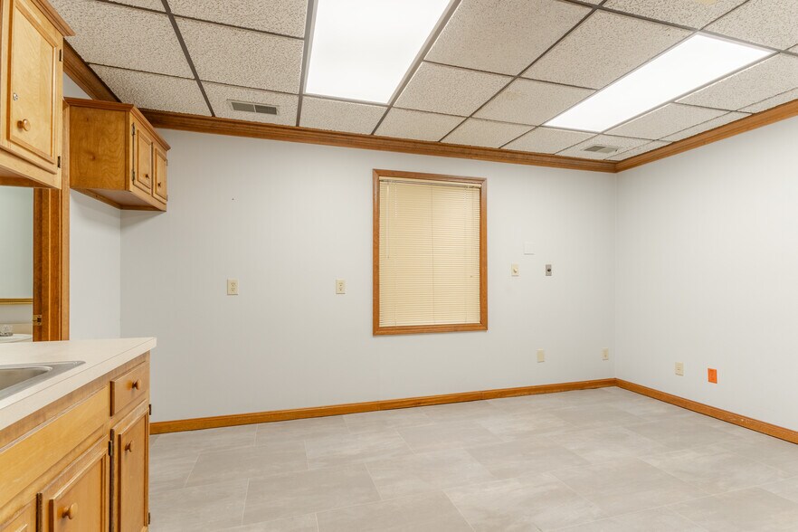 More Photos Of 2816 Veach Rd, Owensboro Medical For Sale