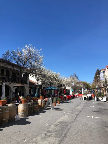 More Photos Of 532-536 Ramona St, Palo Alto Storefront For Lease